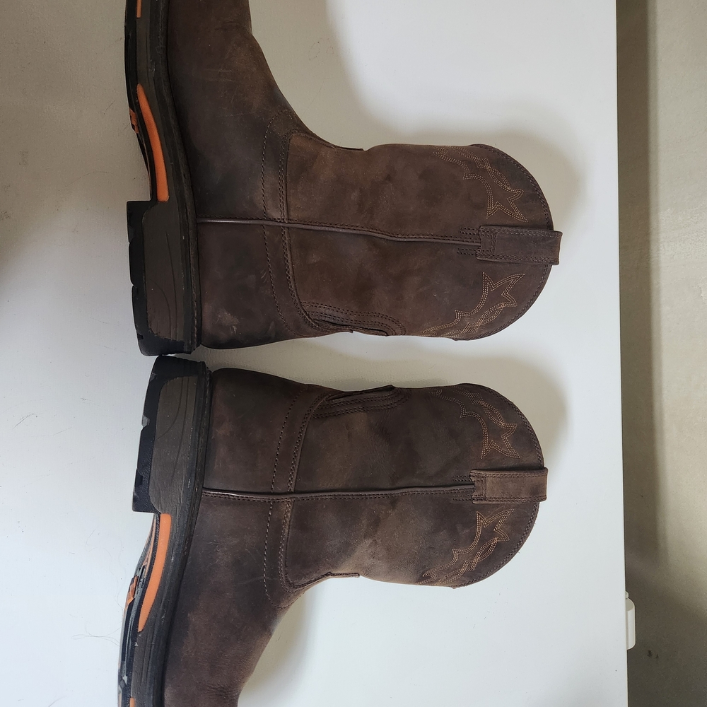 Ariat Men's Dark Brown workhog Western Boots 12d